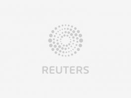 US oil prices extend gains as equities rise, but economic worries weigh | Reuters